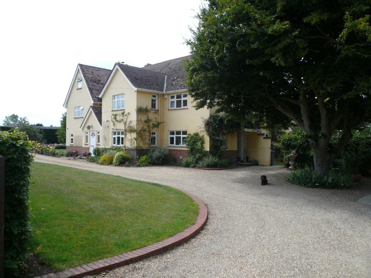 The Newnham White House Bed & Breakfast Baldock Ngoại thất bức ảnh